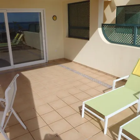 Luxurioese Mit Sonnenterrasse Appartement *
